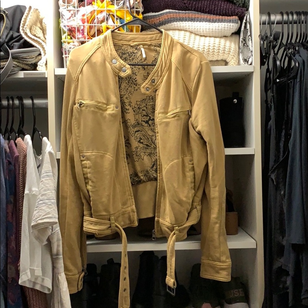 Tan zippered jacket